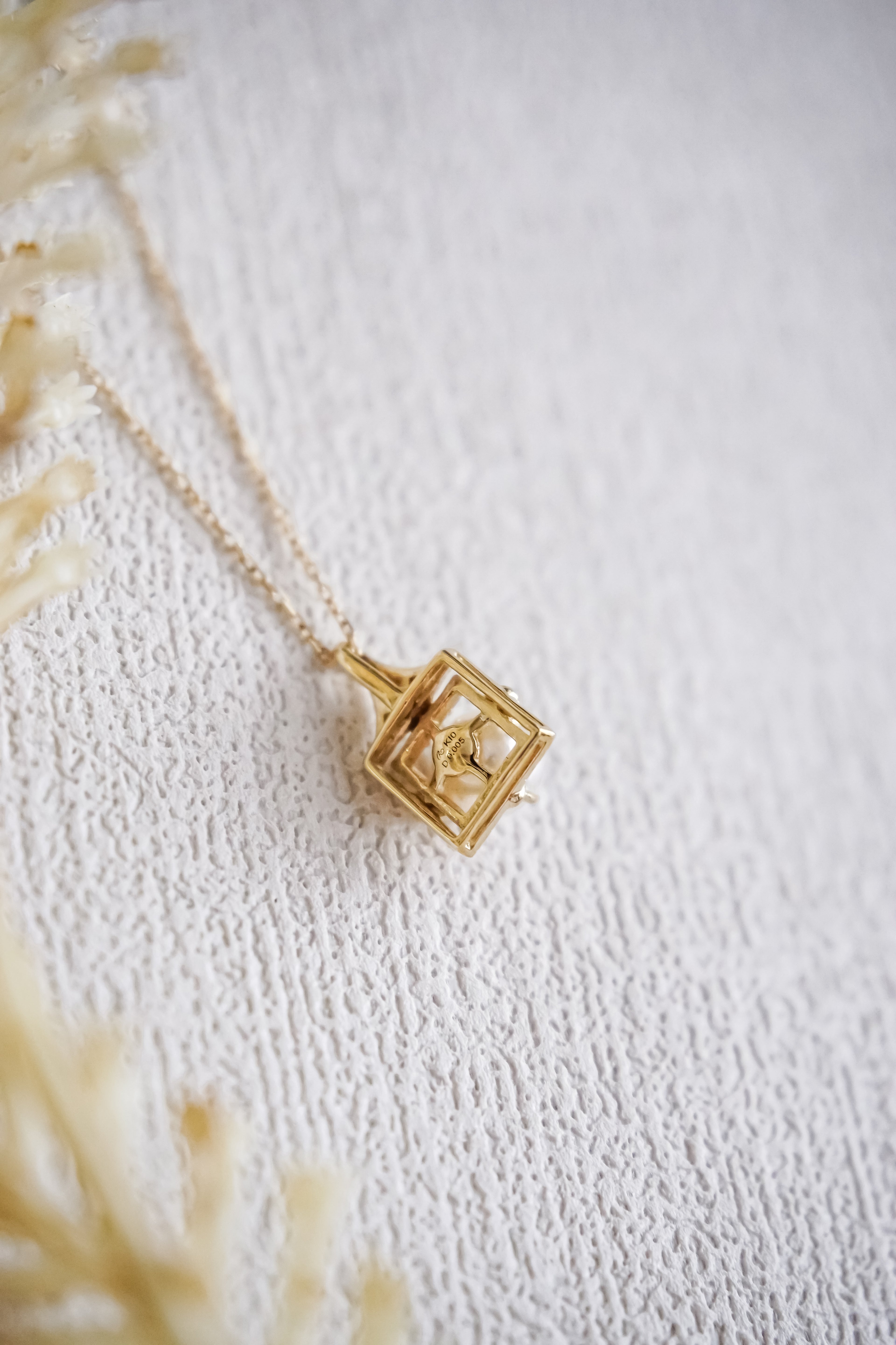 日本製K金方形AKOYA珍珠鑽石項鍊背面