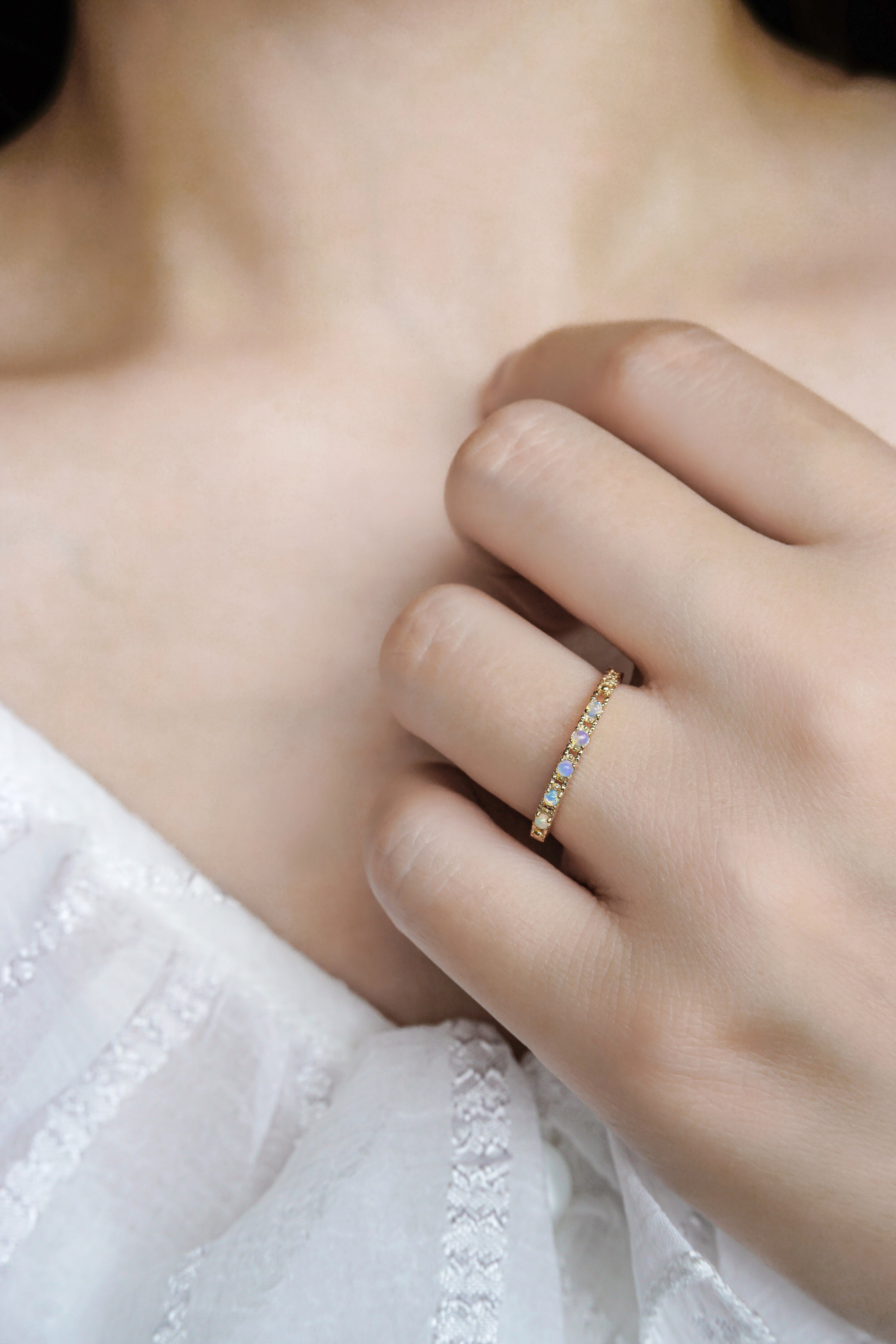 日本製10K金18K金蛋白石戒指排戒真人佩戴效果圖正面