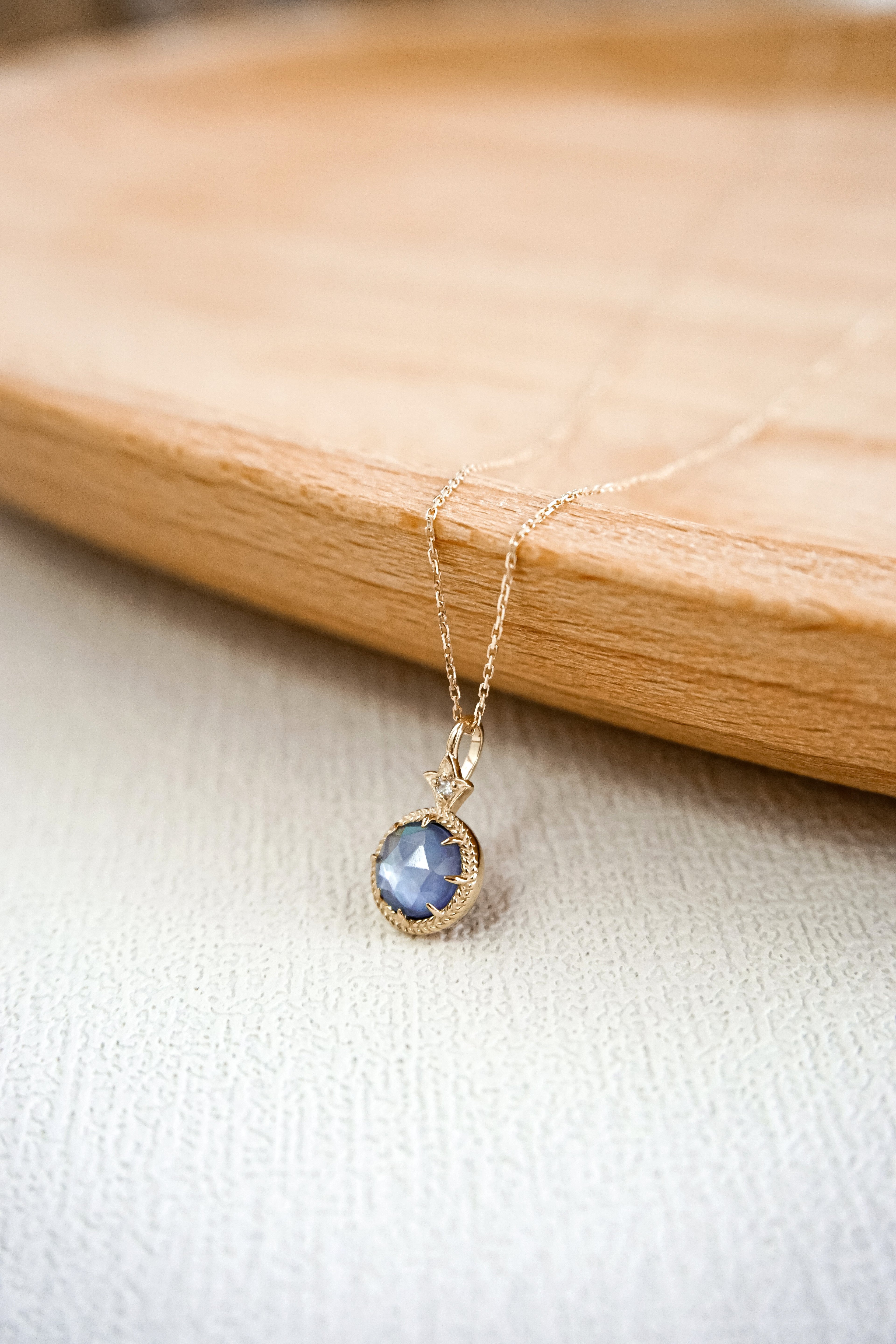 日本製10K金18K金夾層石藍寶石鑽石項鍊近拍