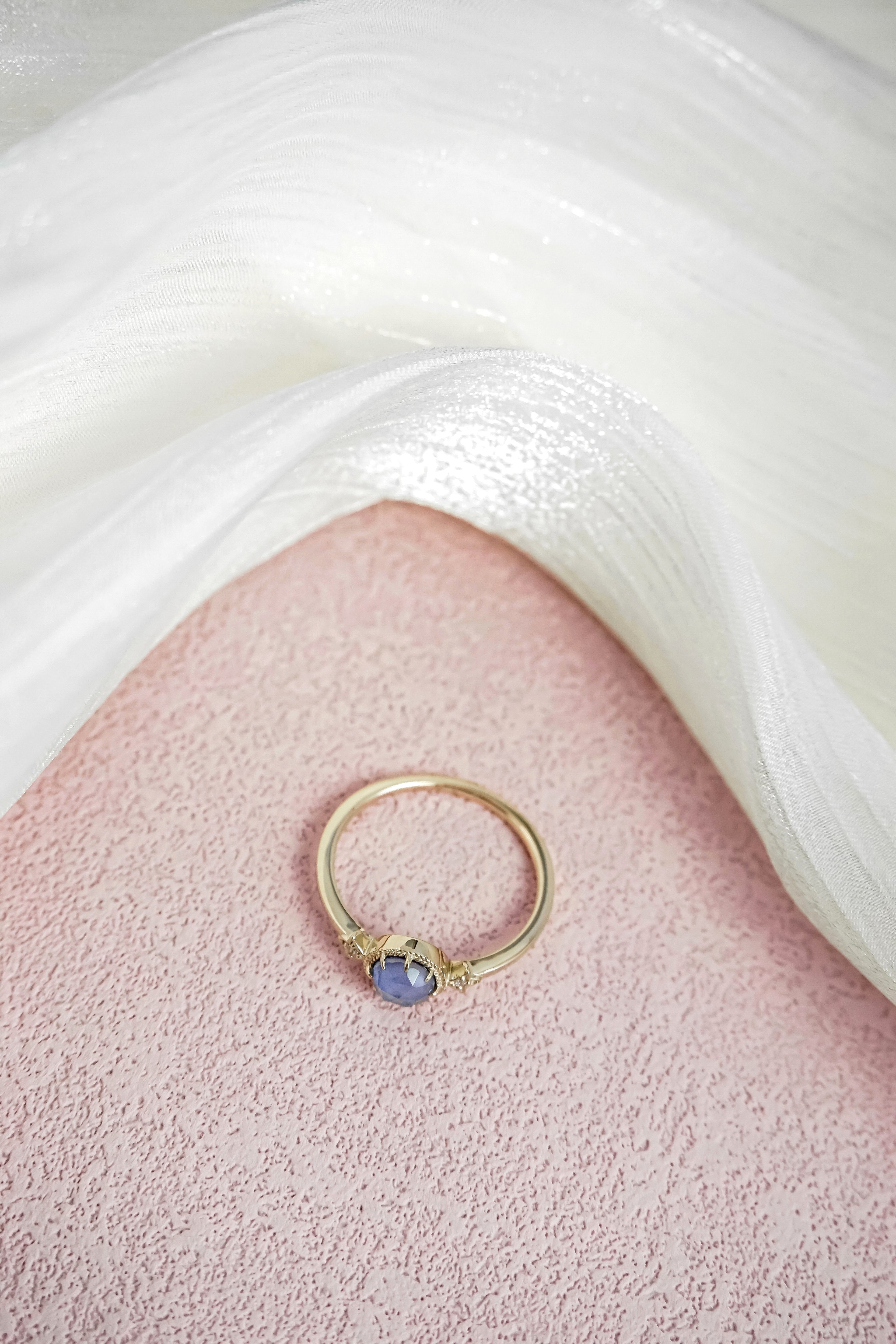 日本製10K金18K金藍寶石鑽石戒指平放高拍