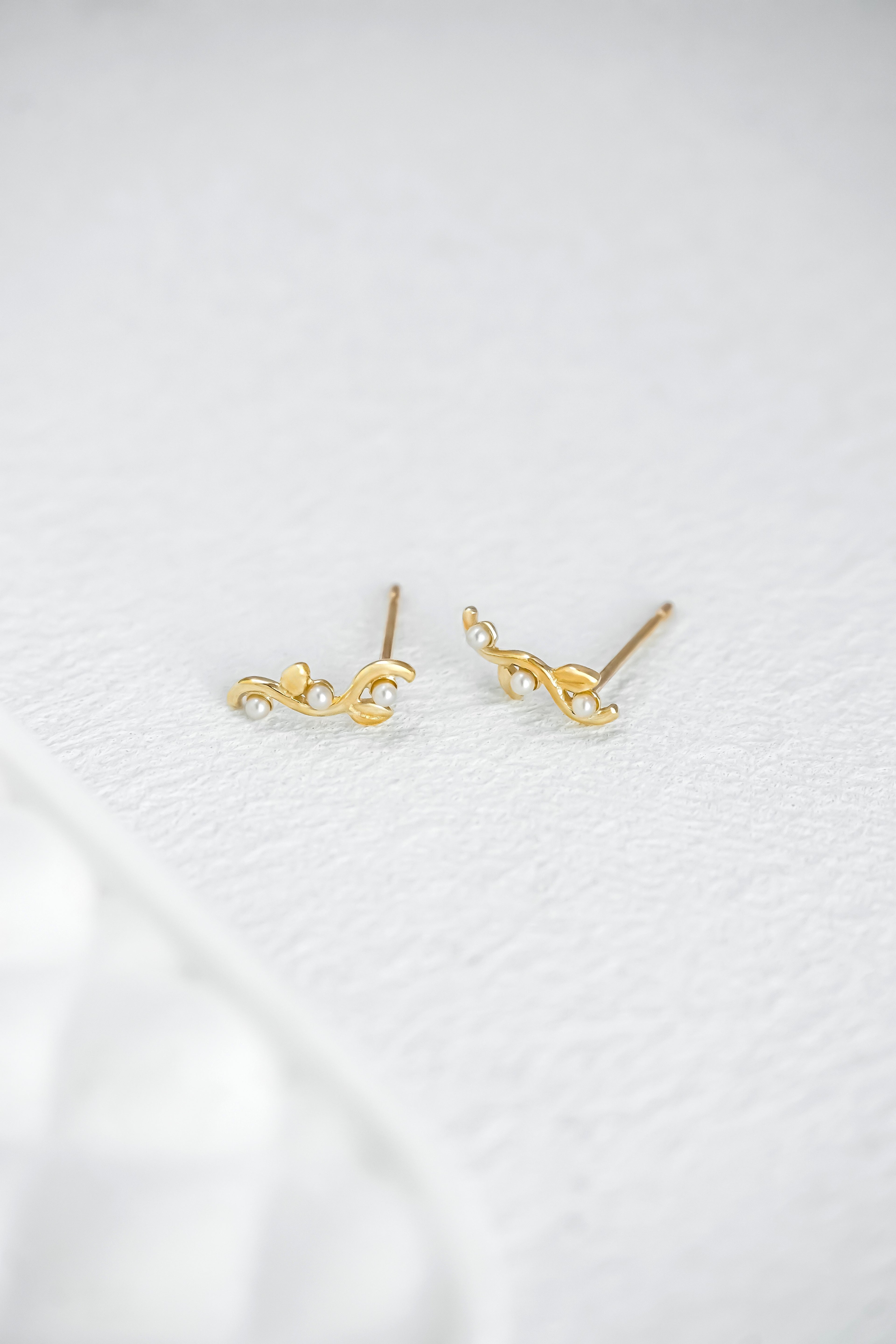 日系K金珍珠耳環耳釘正面近拍展示圖