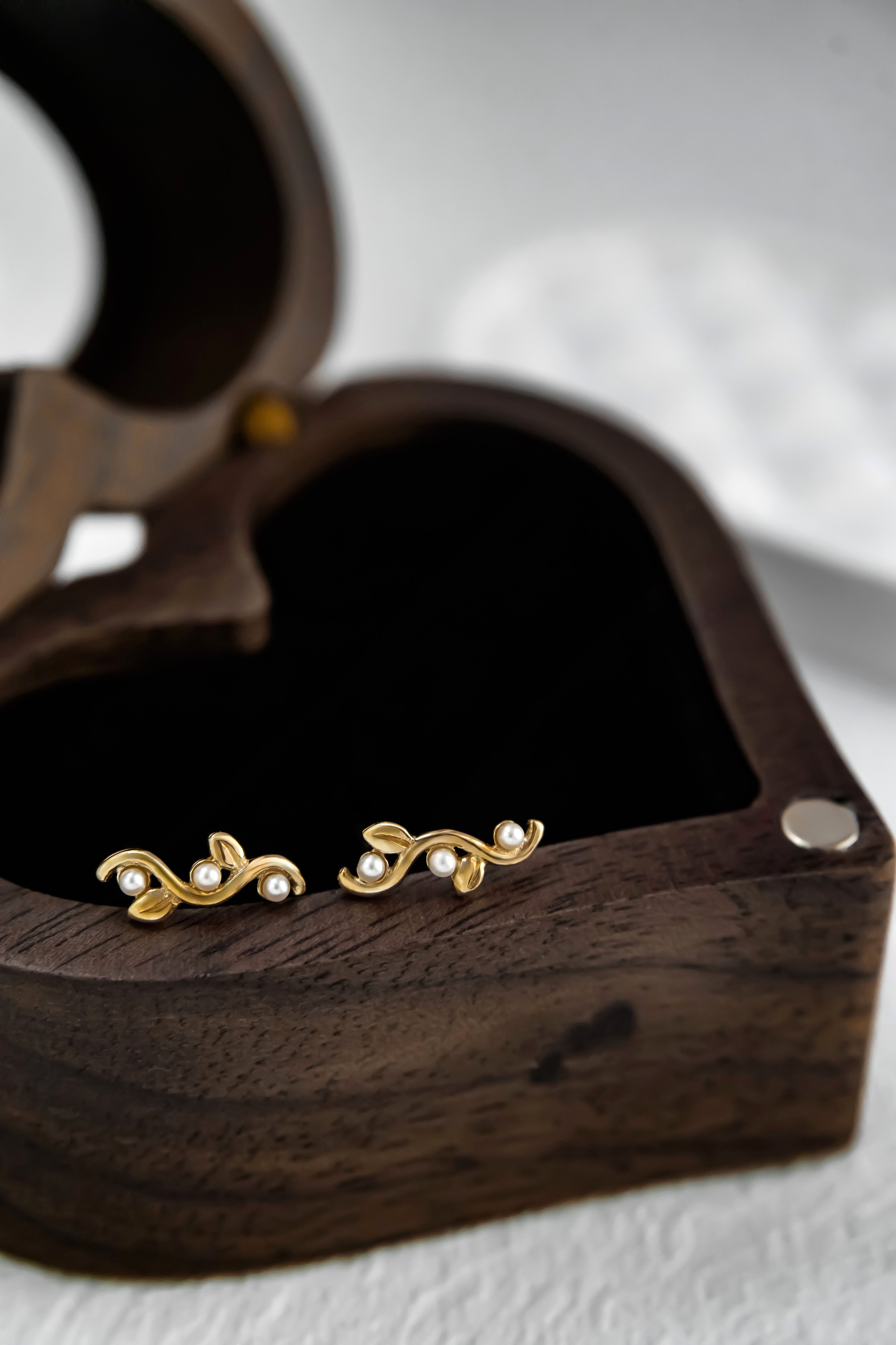 日系K金珍珠耳環耳釘正面橫向展示圖