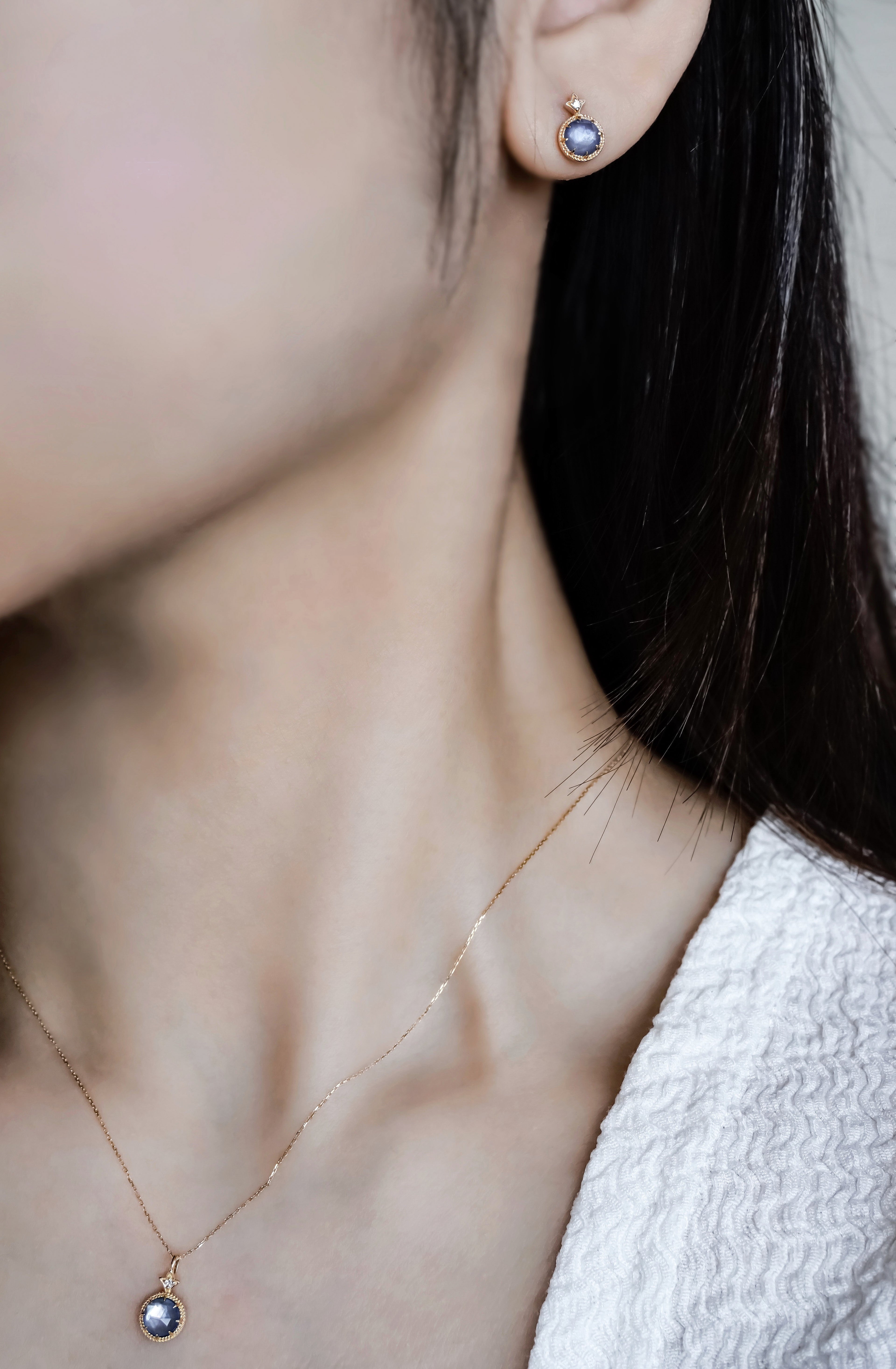 日本製10K金18K金藍寶石鑽石項鍊耳環耳釘套裝真人佩戴效果圖