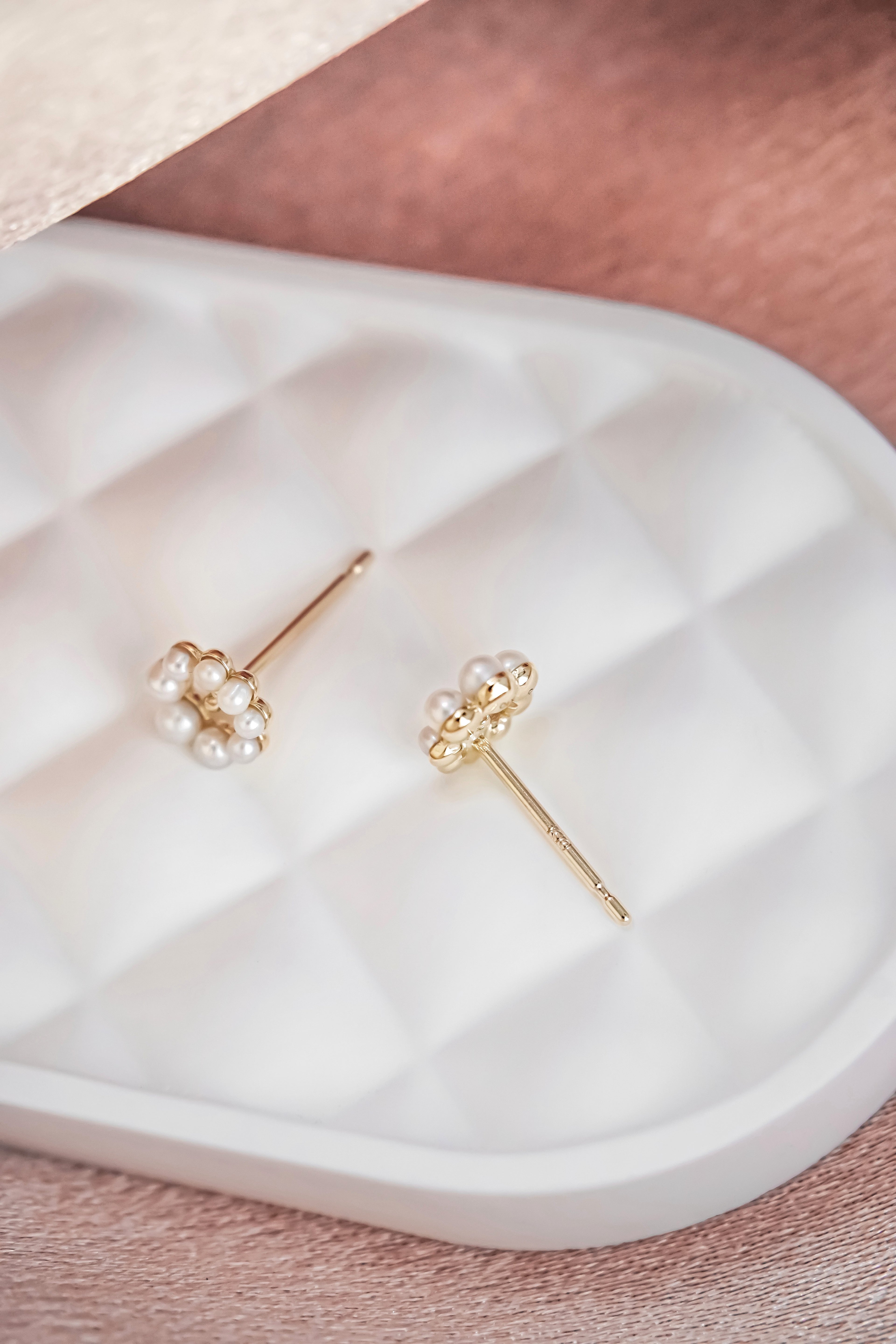 日本製K金珍珠花朵耳環背面