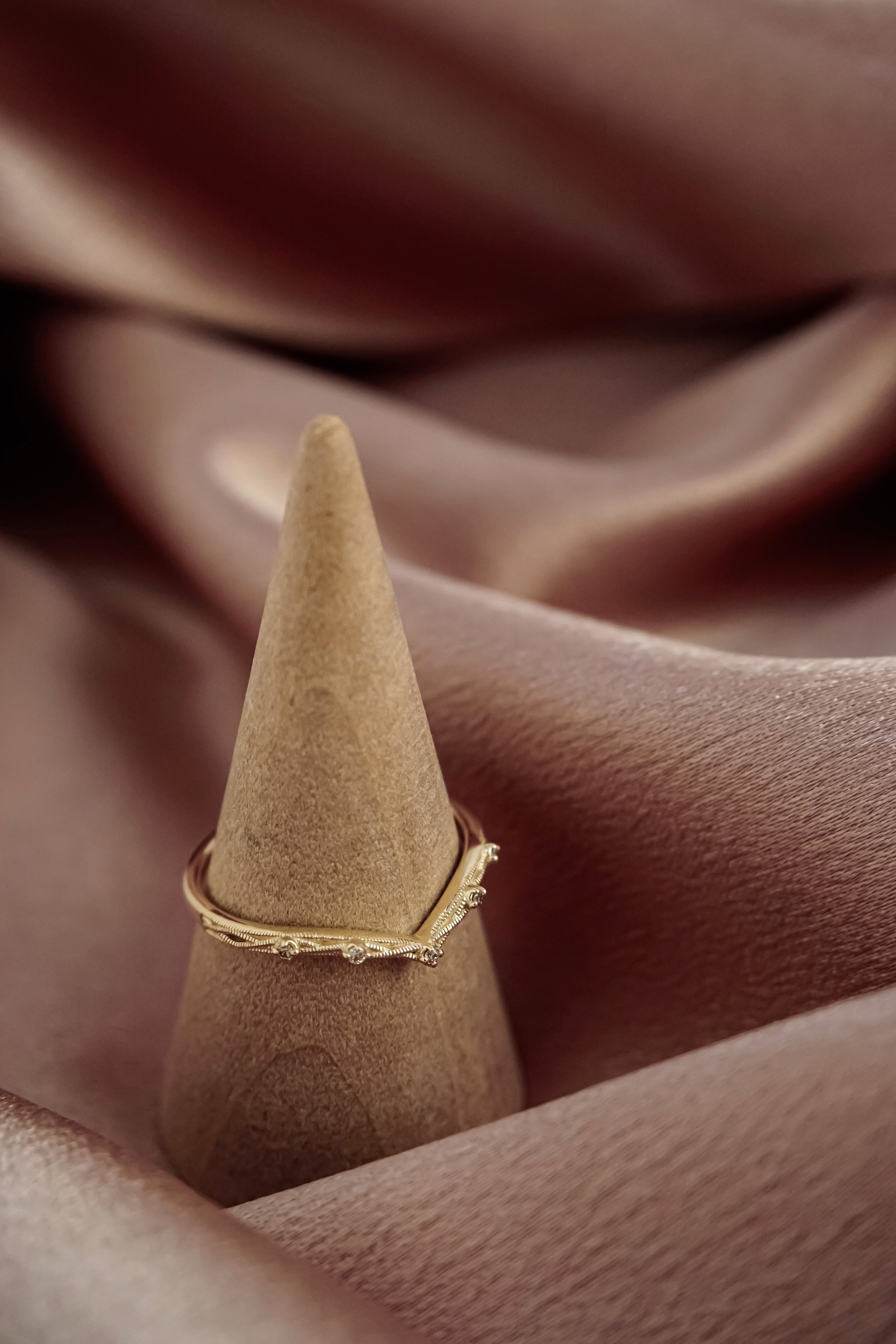 日本製10K金18K金V形鑽石戒指線戒右面