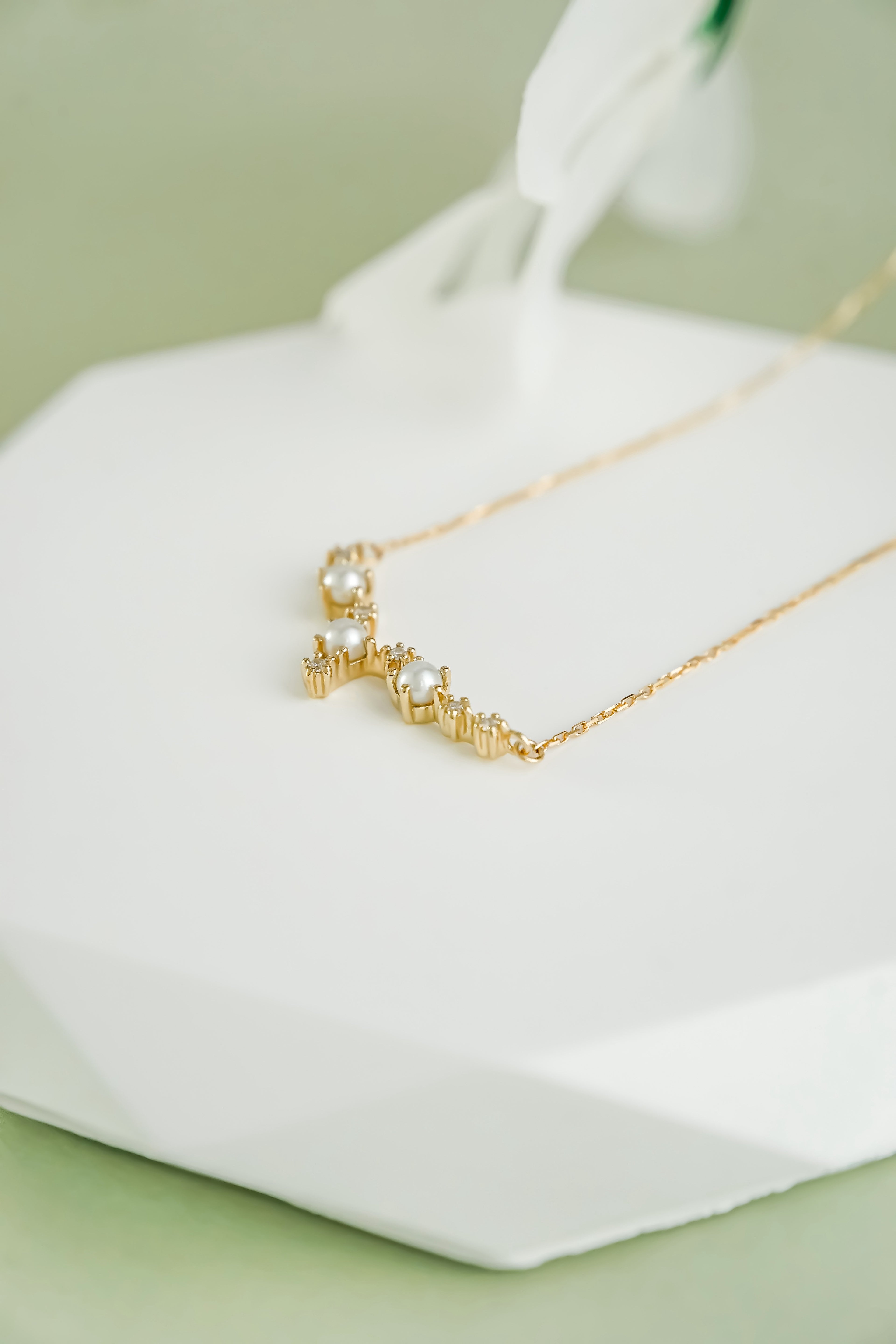 日本製K金淡水珍珠天然鑽石項鍊頸鏈側拍