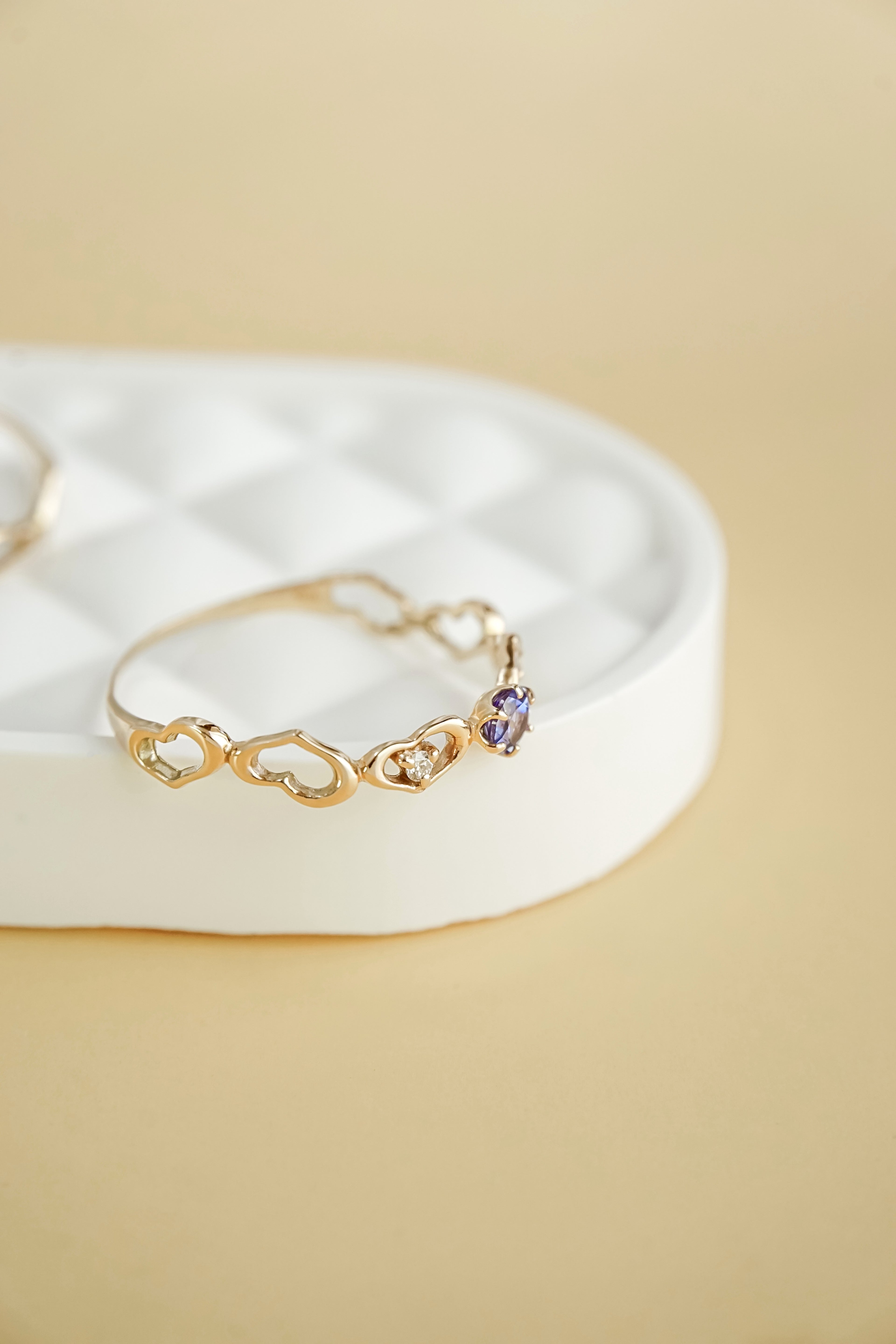 日系10K金彩寶坦桑石戒指側拍