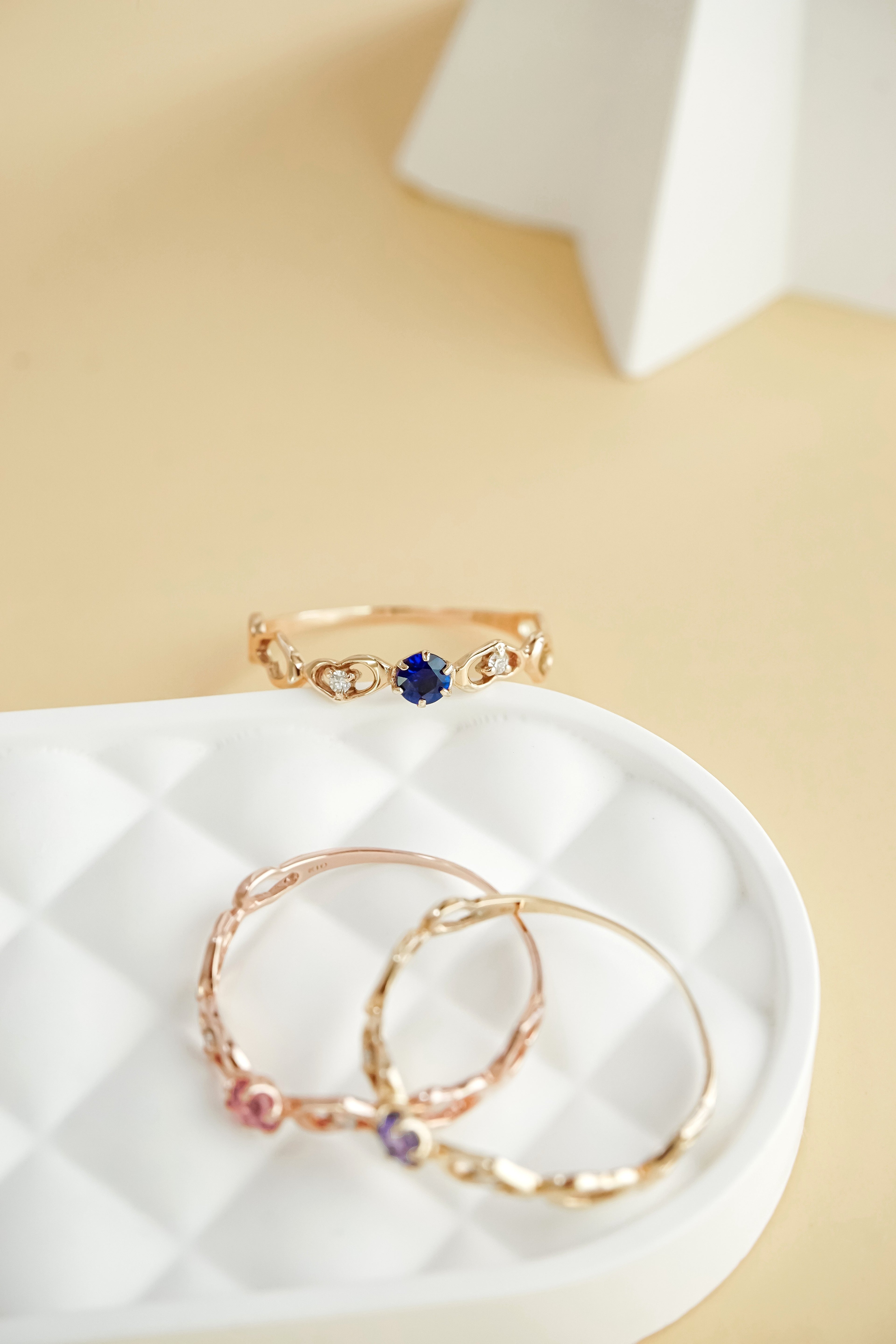 日系10K金彩寶藍寶石粉碧璽坦桑石戒指遠拍