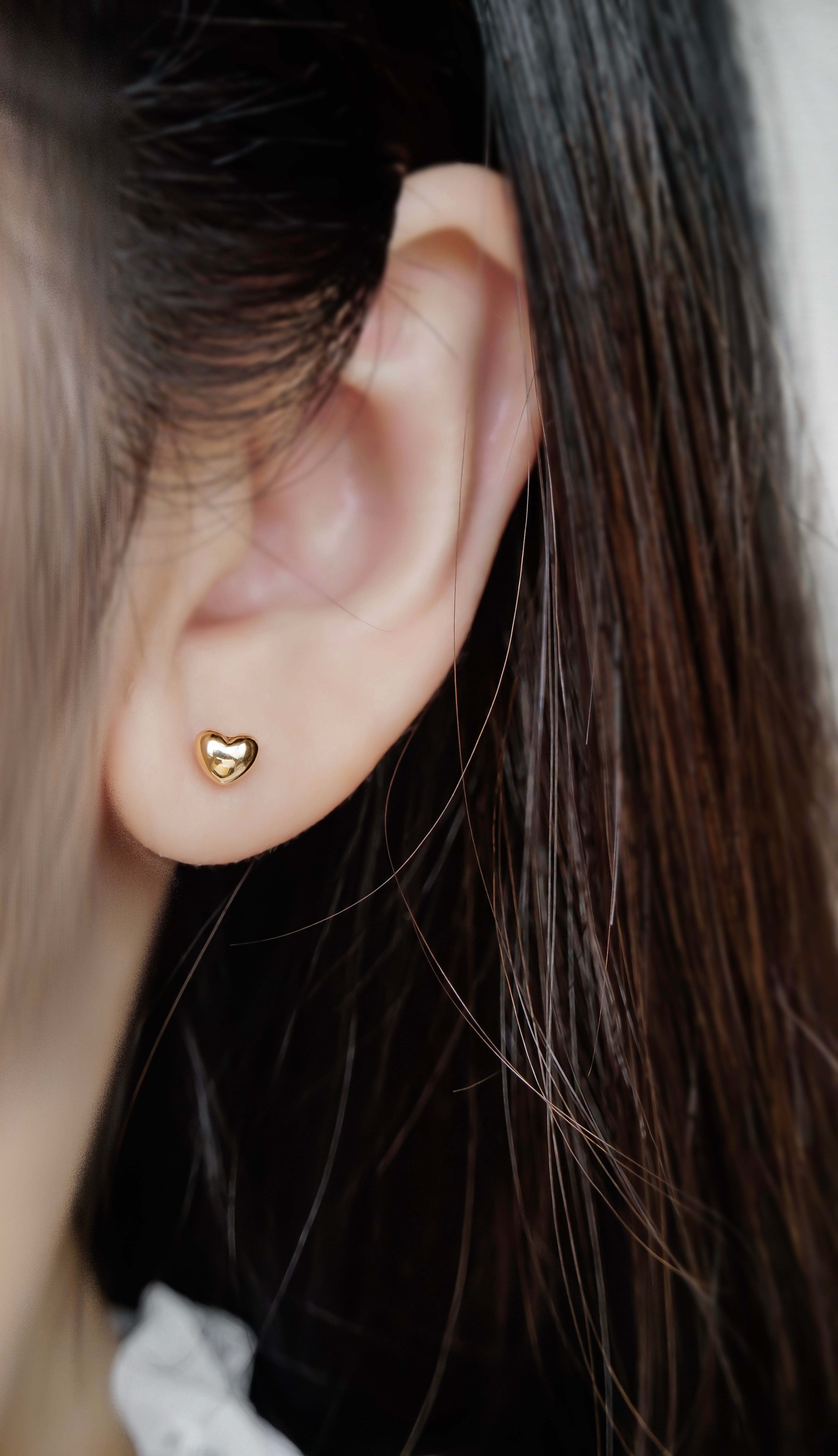 日本製18K金愛心耳環耳釘真人佩戴效果圖近拍